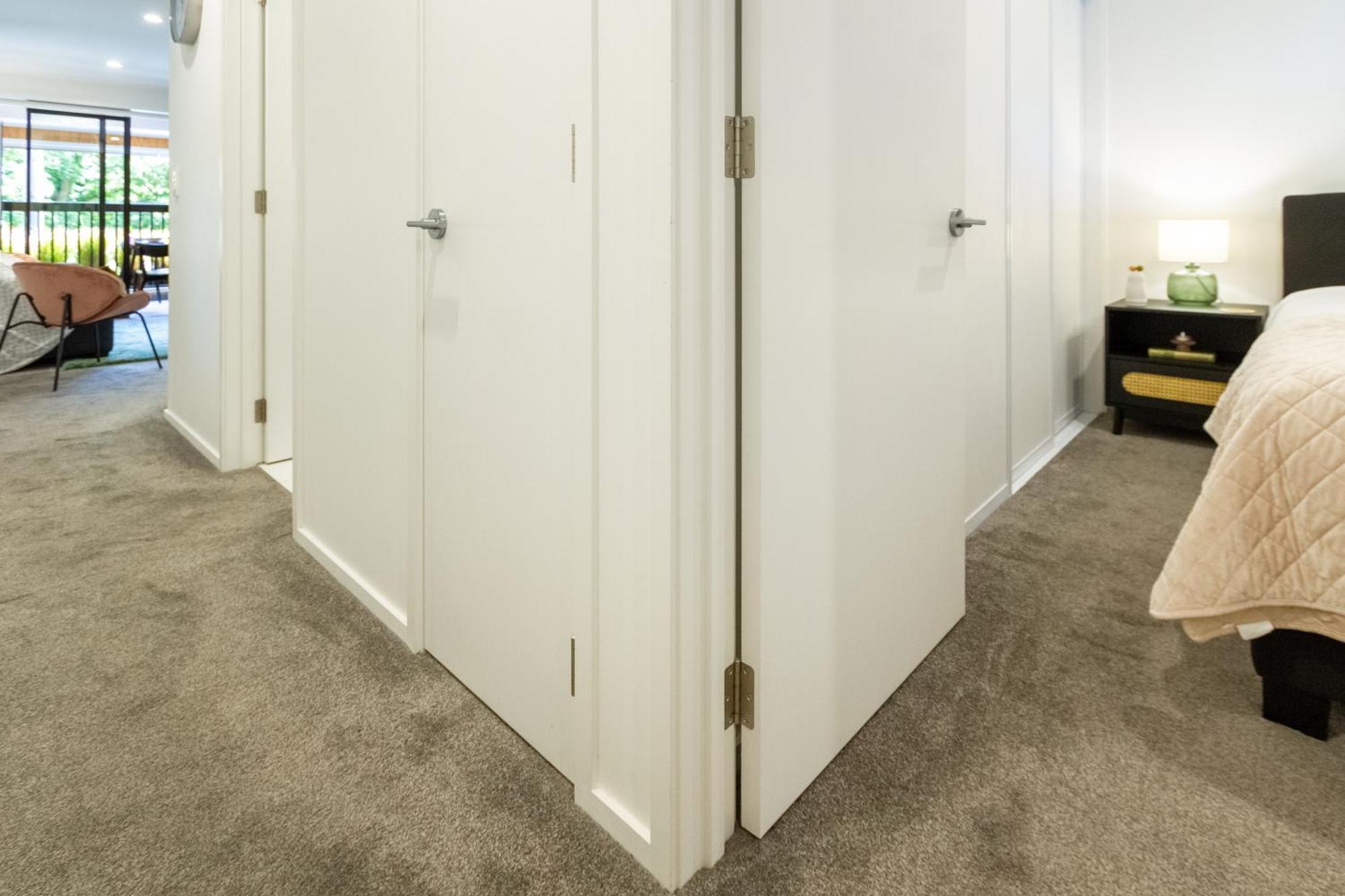 Cozy 1-Bed Apartment With Park Views, Sleeps 4 Christchurch Esterno foto